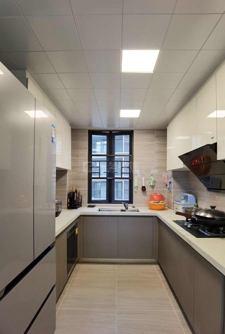 碧桂园200平精装翻新现代简约实景(图13)