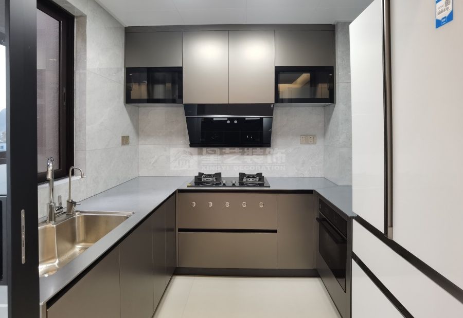 贺州彰泰新旺角四房现代风实景(图11)