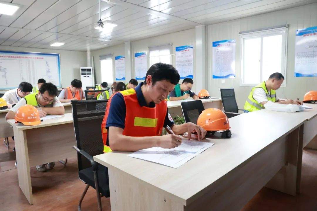 奉发集团职工技术技能大赛之装修质量检查验收比武活动