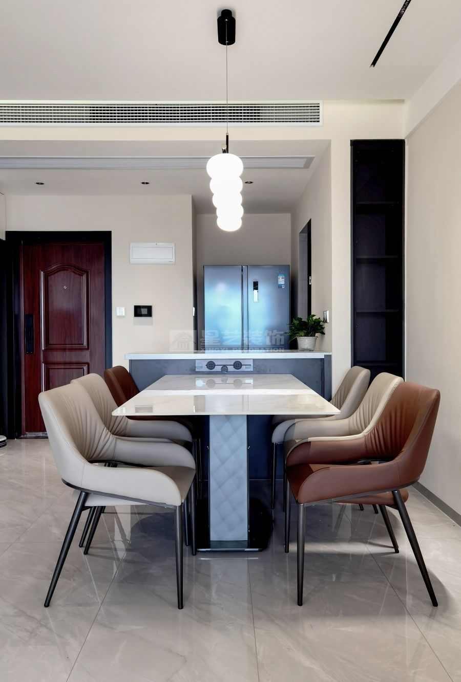 壹品江山6栋110平现代风实景(图8)