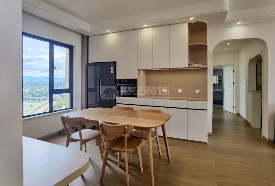 贺江幸福里13-03户型原木风实景(图6)