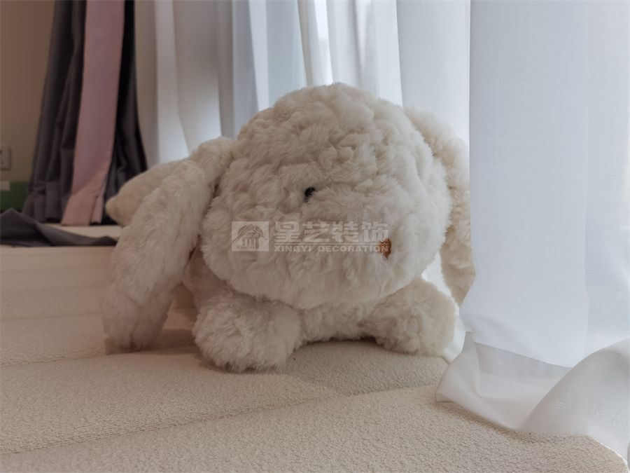 贺州彰泰郡120平四房现代原木风实景(图13)