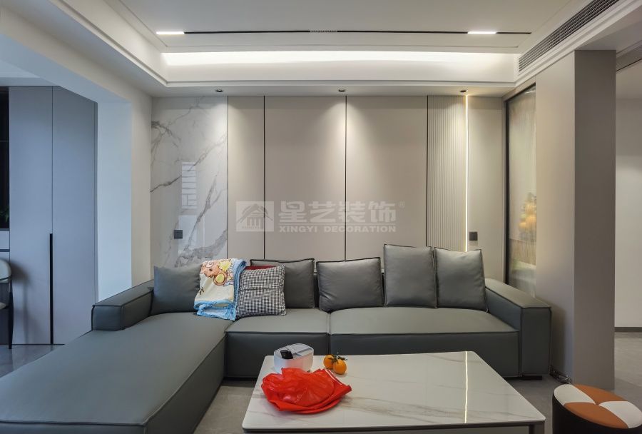 江滨华府五房现代风实景(图3)