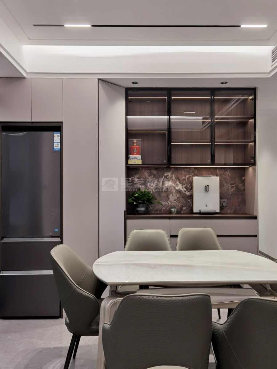 江滨华府五房现代风实景(图8)