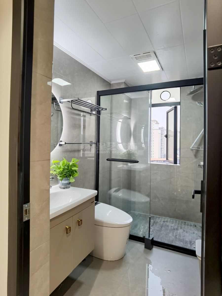 江滨华府五房现代风实景(图16)