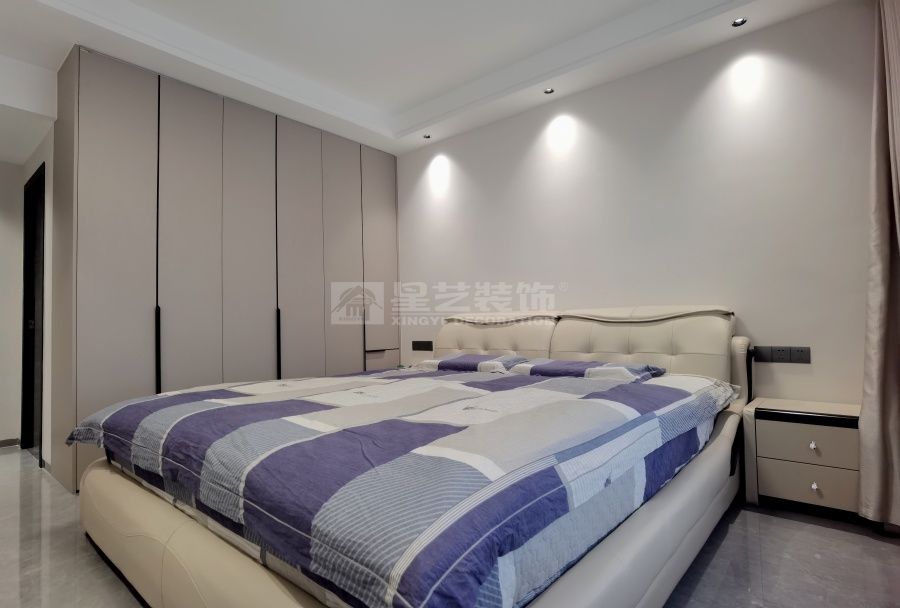 江滨华府五房现代风实景(图21)