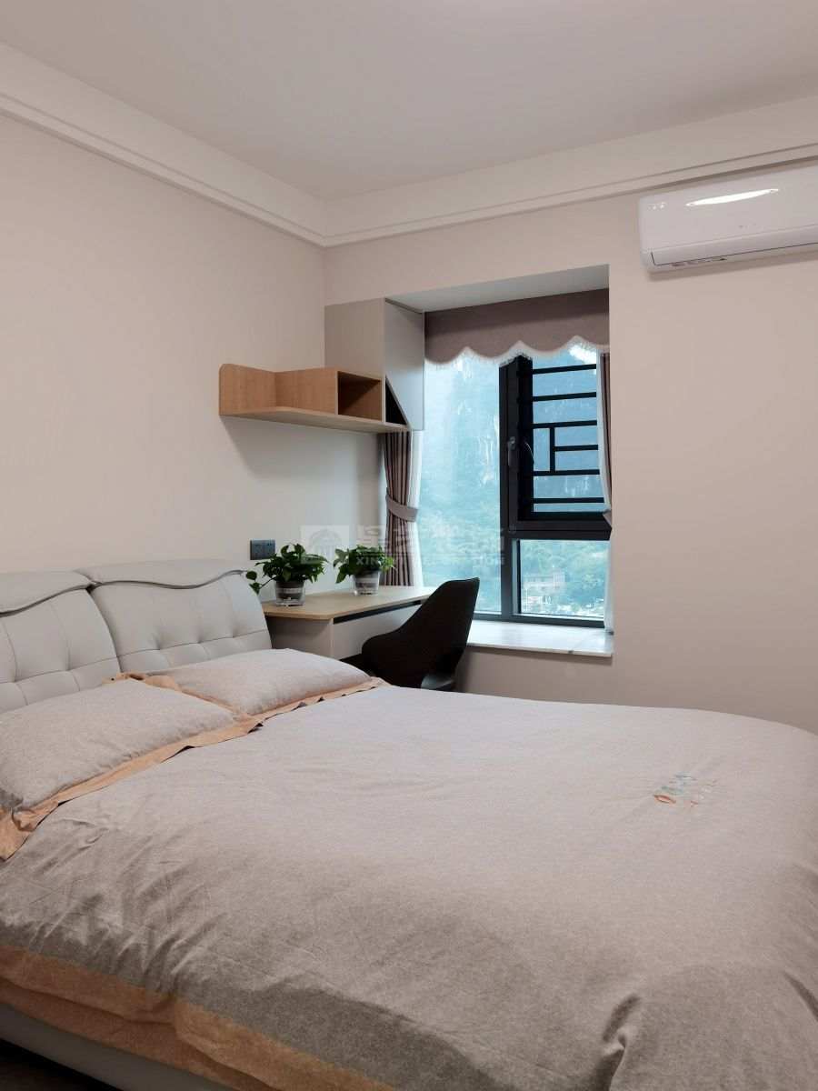 江滨华府五房现代风实景(图23)