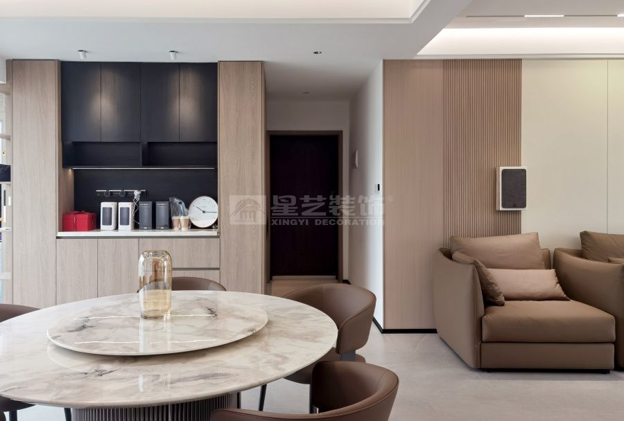 桂东广场现代风复式实景(图5)