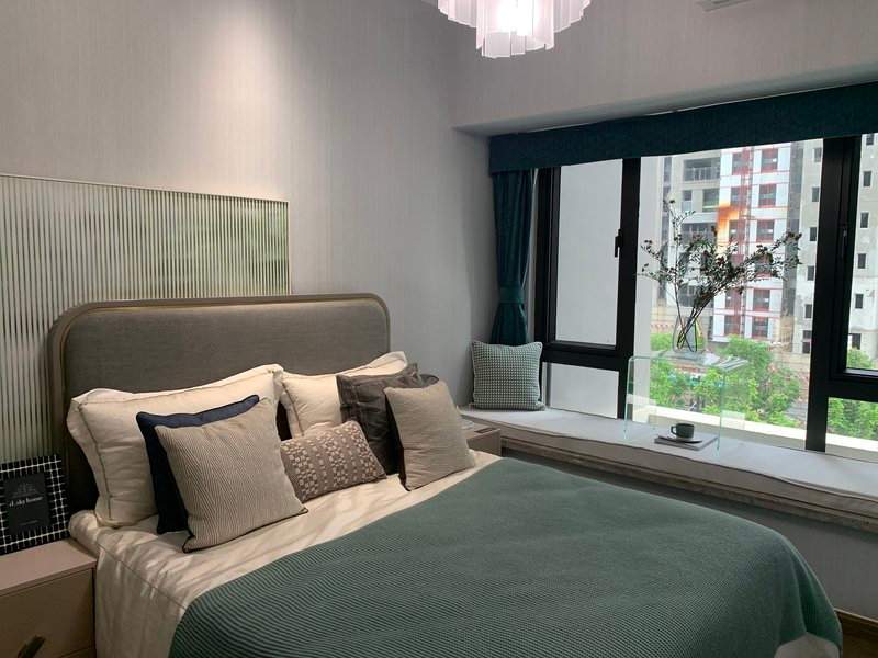 卧室壁纸选购技巧，营造温馨空间