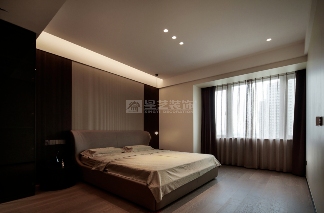 140㎡意式轻奢大平层：暖咖与木饰面的诗意融合，诠释无边界的舒适生活(图13)