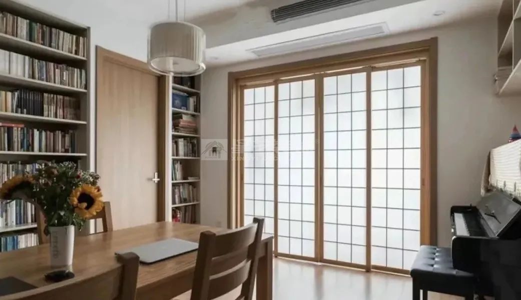 旧房改造丨二十年的老房子,大气原木风,满满书香气!(图10) 旧房改造丨二十年的老房子,大气原木风,满满书香气!(图10)