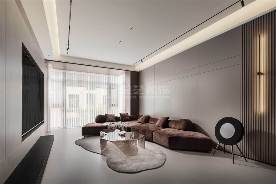 循光而上 以形塑意(图1)