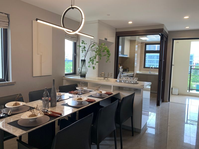 阳台吊顶用什么好？阳台吊顶与美化选择