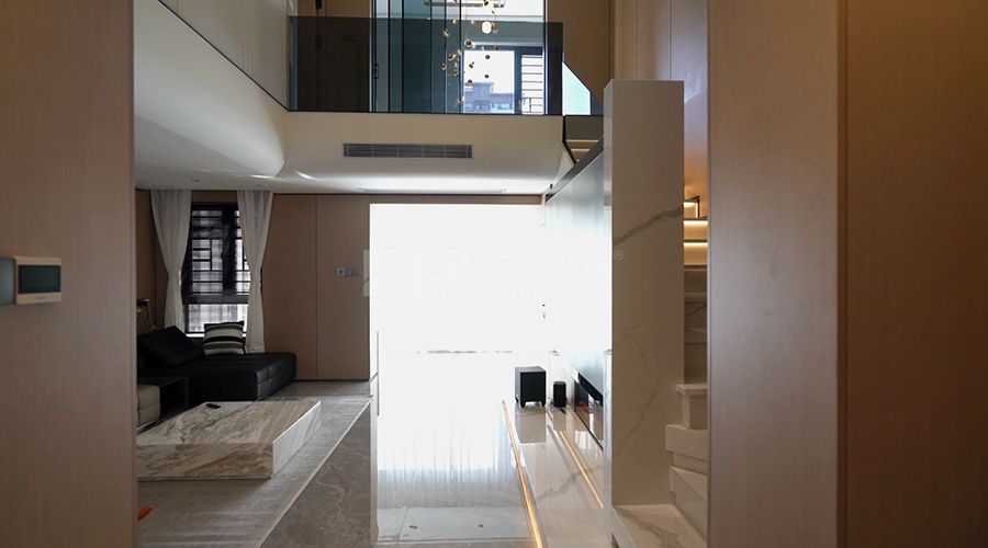 品润剑桥郡复式楼(图1)