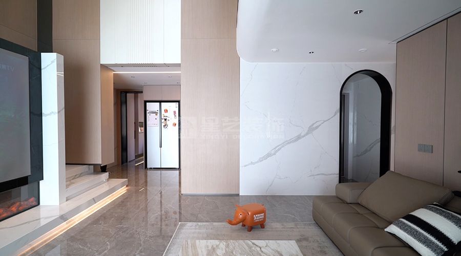 品润剑桥郡复式楼(图2)