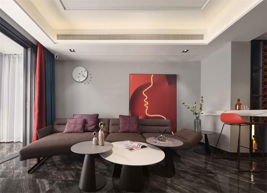 Home From Home(图1)